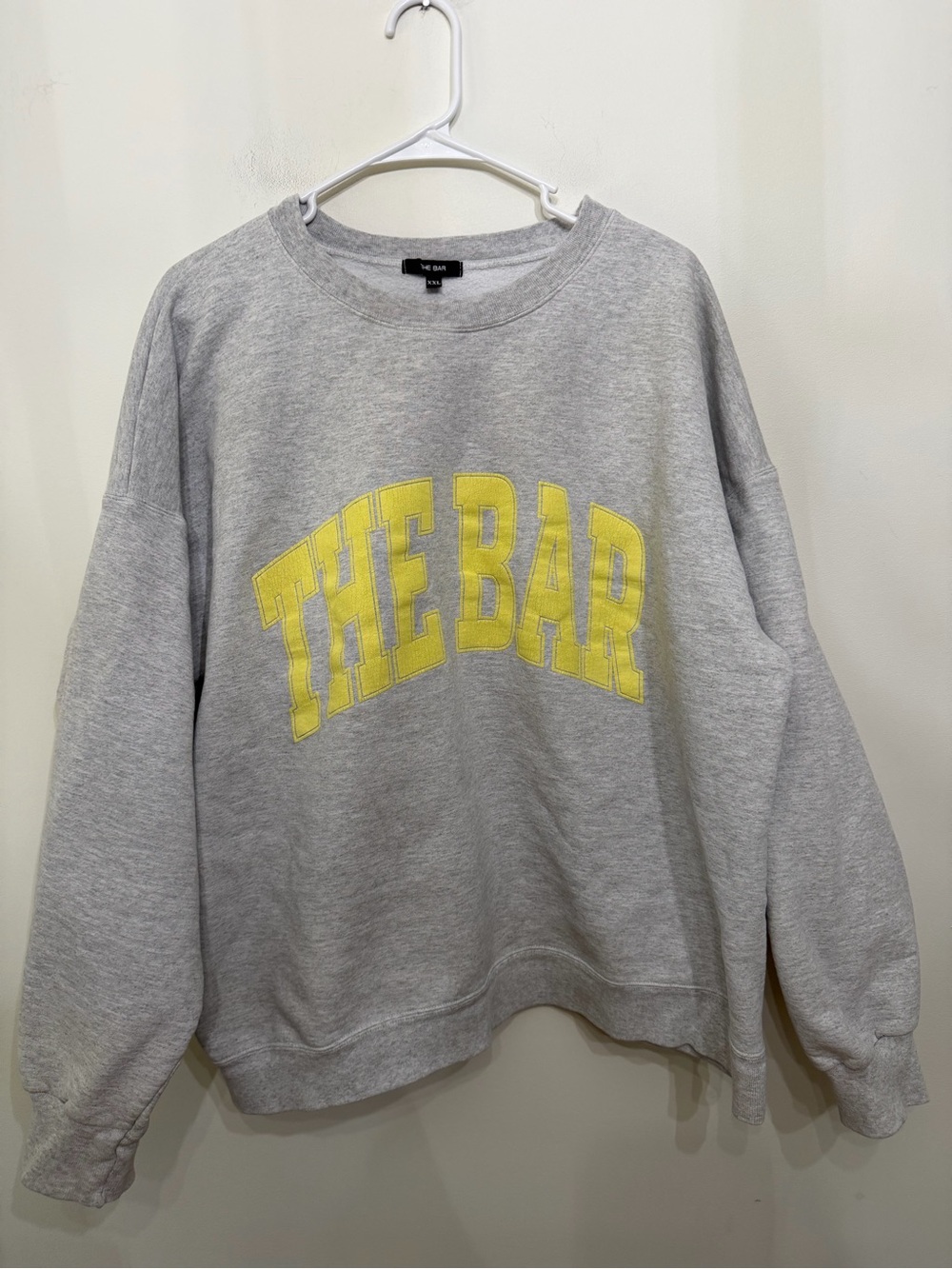 The Bar Crewneck Sweatshirt Varsity Oversized Light Grey Yellow Women’s XXL